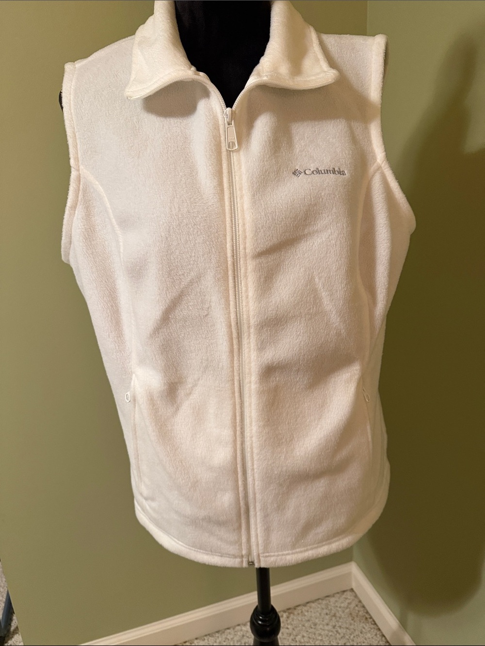 Columbia Women White Fleece Vest - Full Zip Cozy Layer